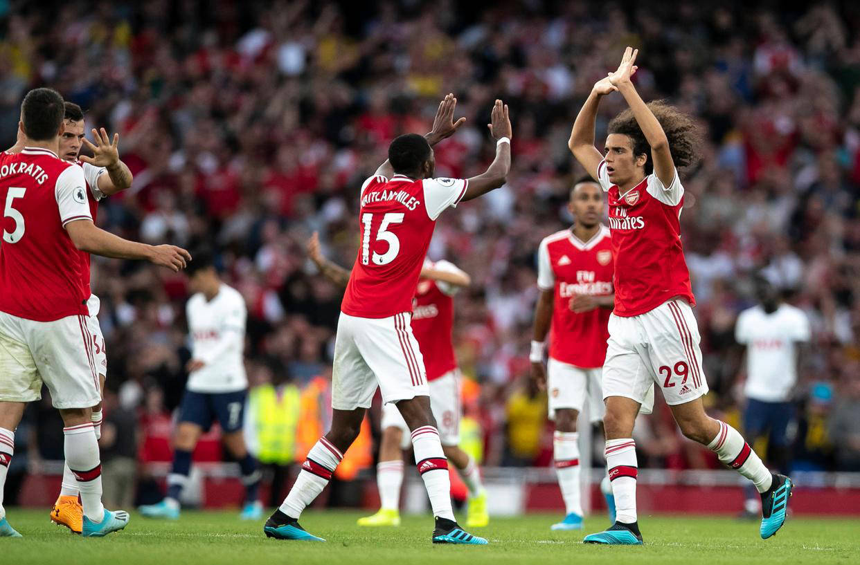 阿尔瓦雷斯转会局势突变，阿森纳强势介入抢先巴萨，未来归属成谜