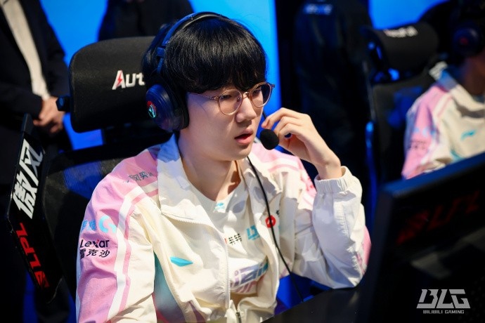 BLG发布赛后返图：认真剖析，扎实求进