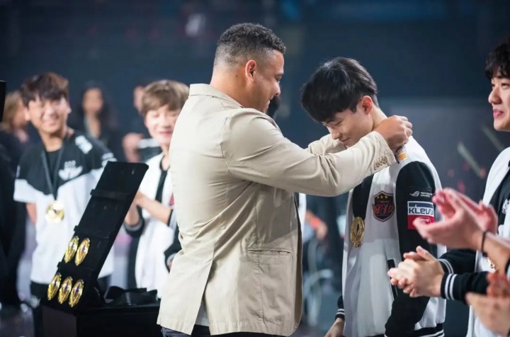 LOL赛事官方：17MSI的九年后，顶级LOL国际赛事再一次回到巴西